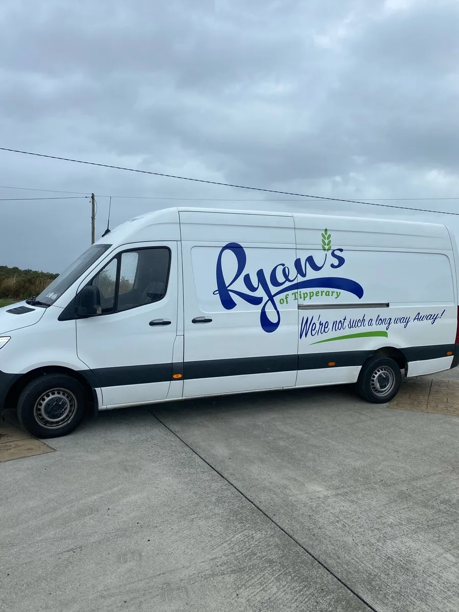 Mercedes sprinter auto LWB - Image 3