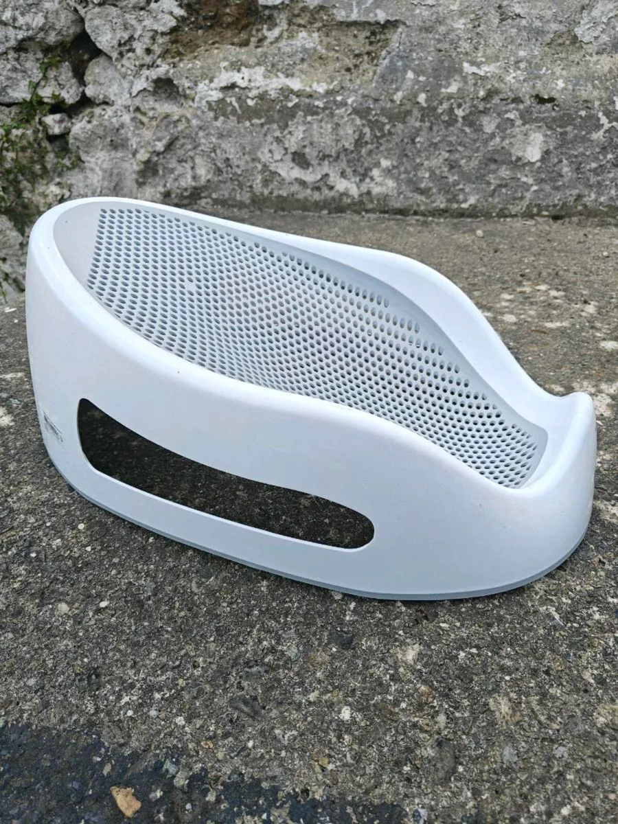 Anglecare bath support - Image 2