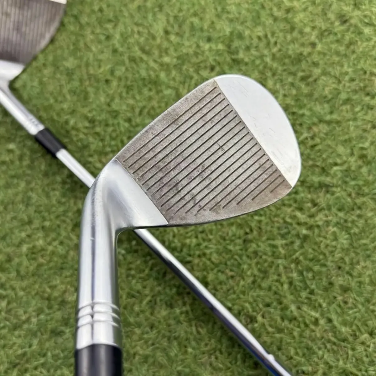 TAYLORMADE MILLED GRIND 2 WEDGES SW 54° & LW 58° - Image 4