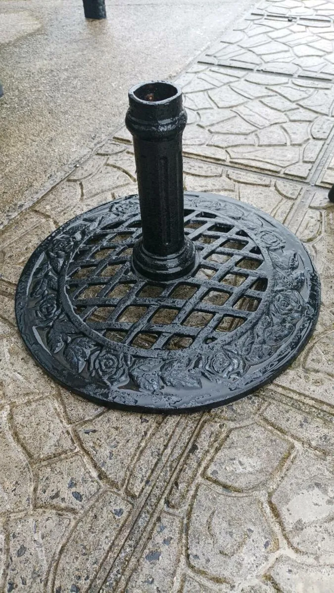 Parasol weight base - Image 1