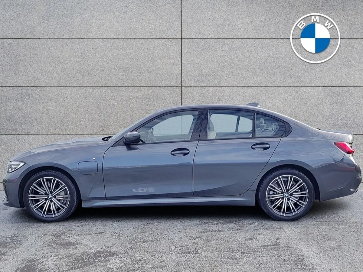BMW 3 Series 330e M Sport Auto - Image 3