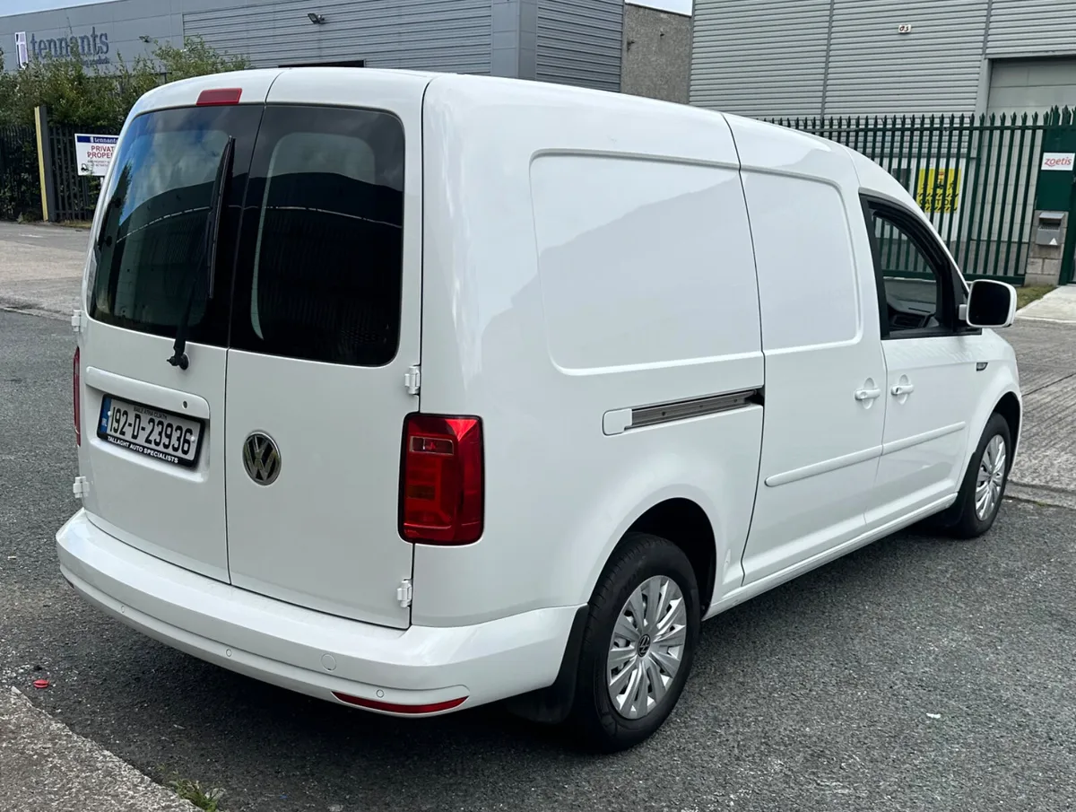 2019 Volkswagen Caddy Maxi TINY KLM’s - Image 4