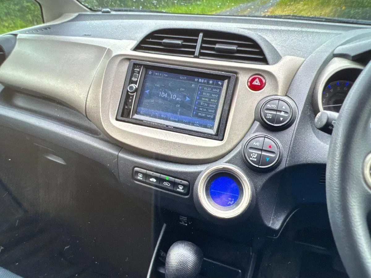 Honda Fit 2013 - Image 4