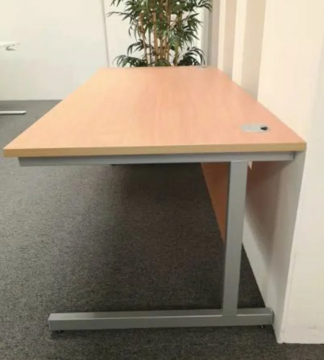 1400 x 800 Beech Desk - Image 2