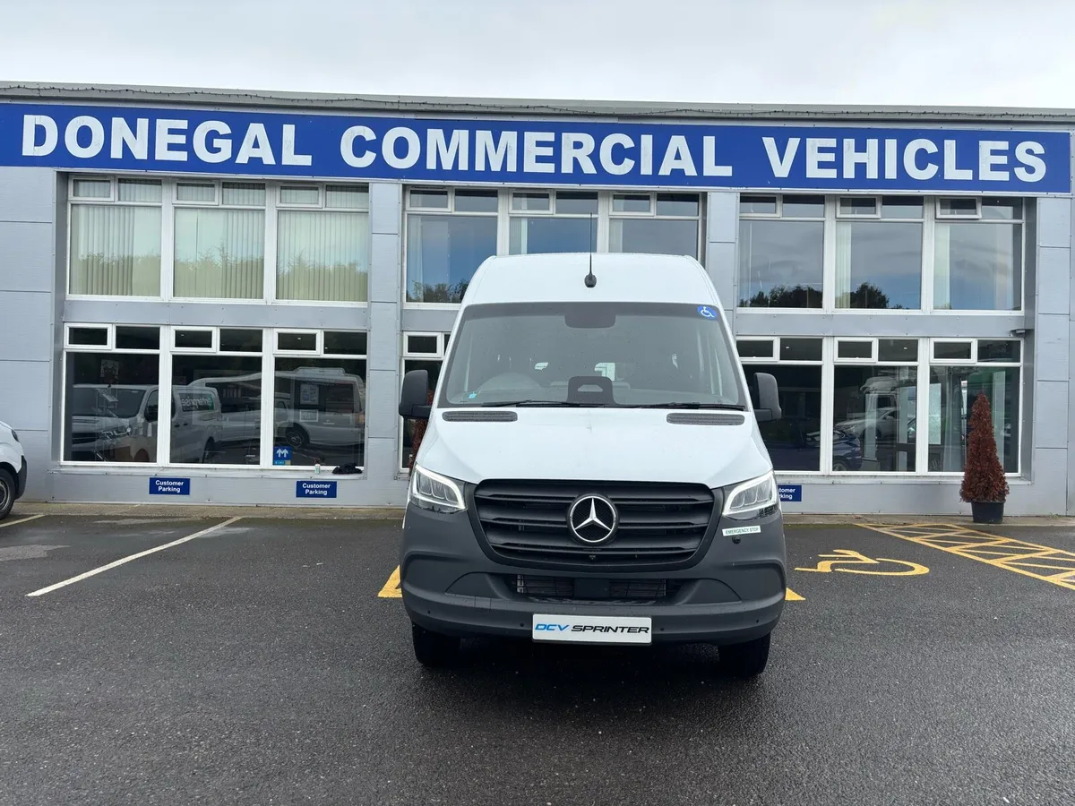 Mercedes Sprinter Wheelchair Accessible - Image 3