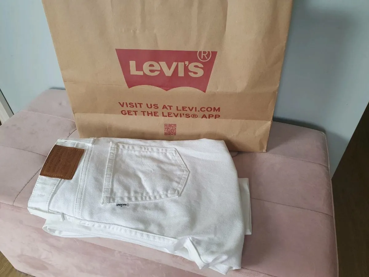 Womens white Levi jeans - Image 1