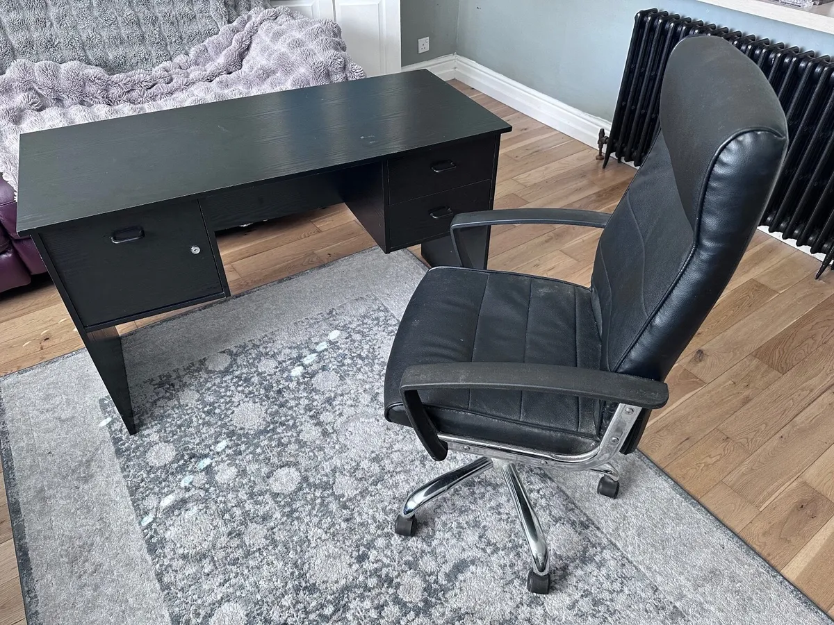 Study desk and office chair - Image 2
