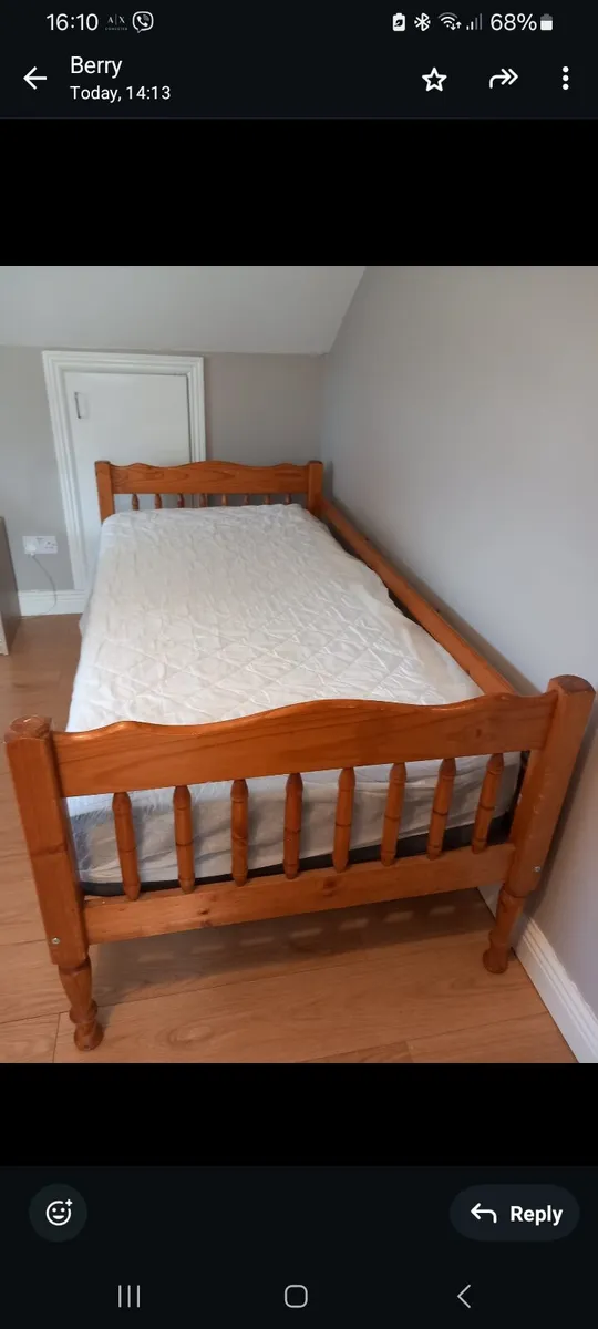 Single bed - Image 1