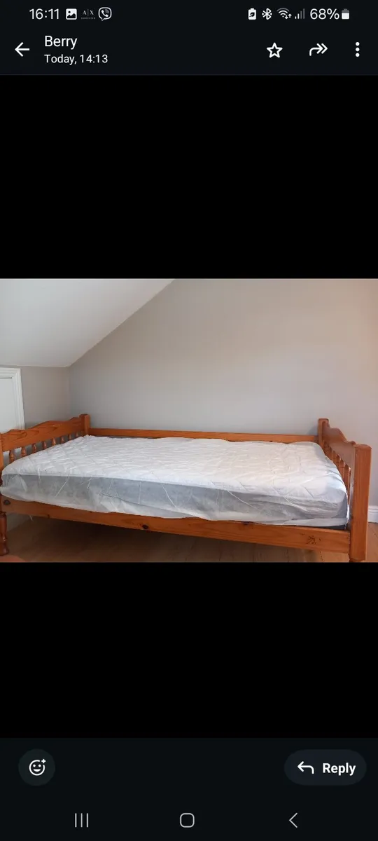 Single bed - Image 2