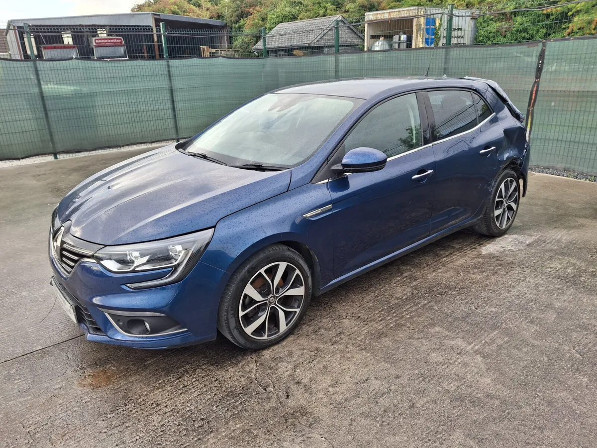 ?201 Renault Megane - ONLY 23km - Image 3