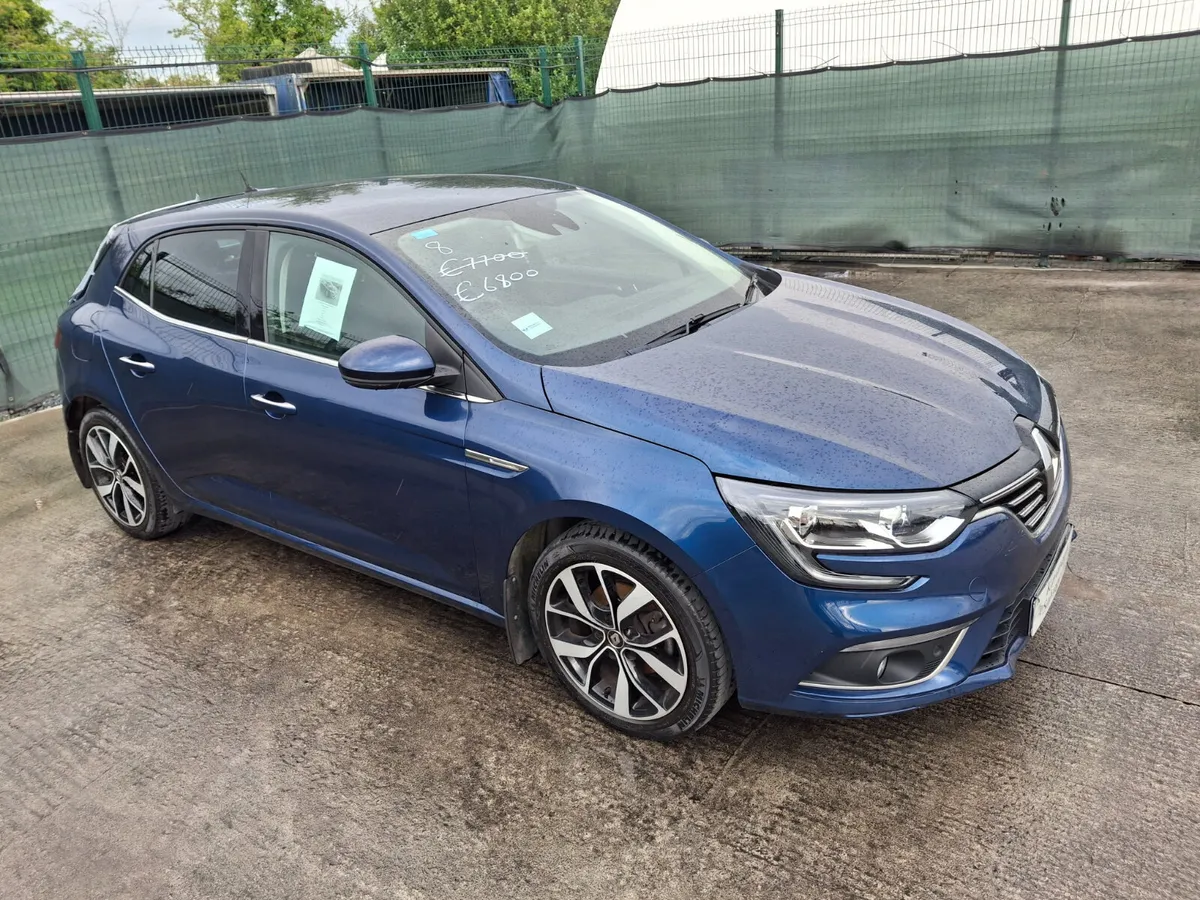 ?201 Renault Megane - ONLY 23km - Image 4