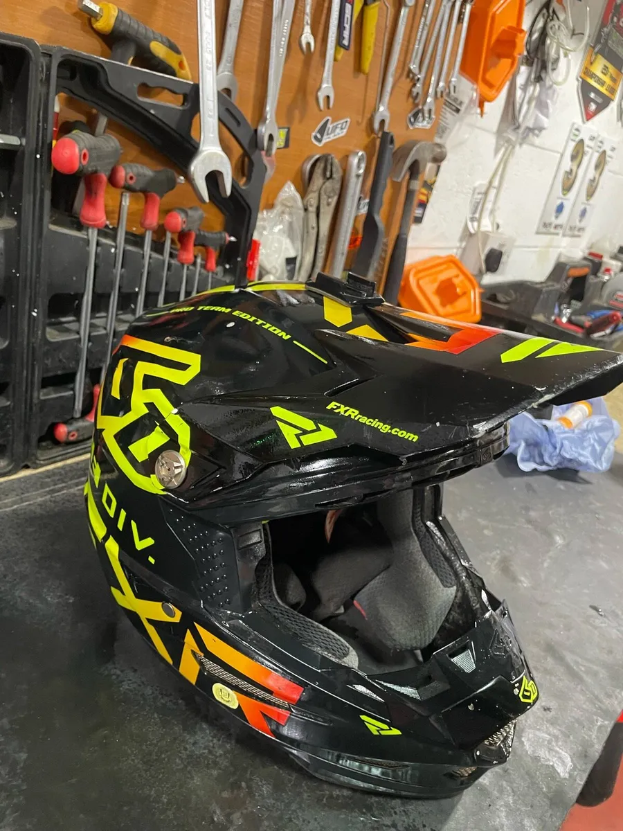6D moto cross helmet - Image 1