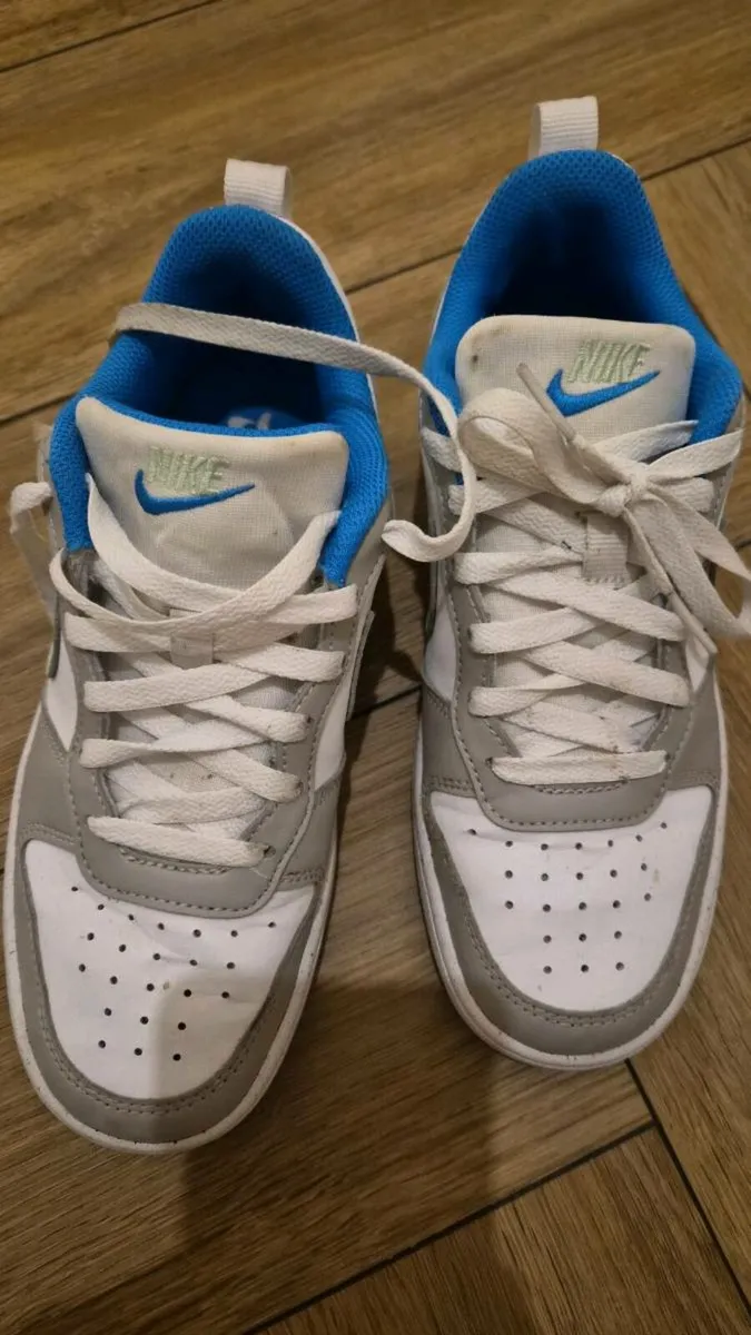 Free to take - Boys Footwear - Image 1