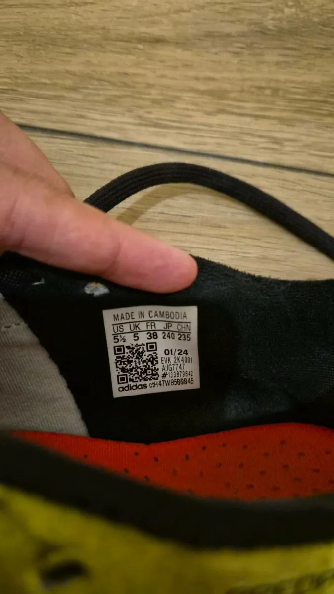 Free to take - Boys Footwear - Image 4