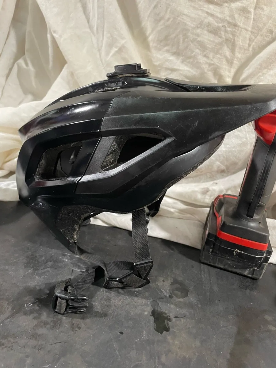 MTB helmet - Image 1