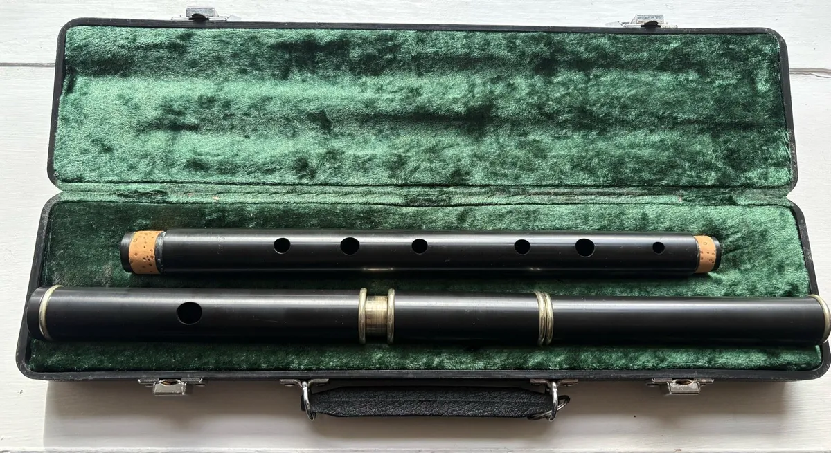 Seery Delrin Flute - Image 1