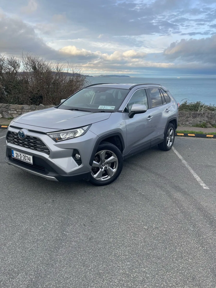 Toyota RAV4 Sol - Image 2