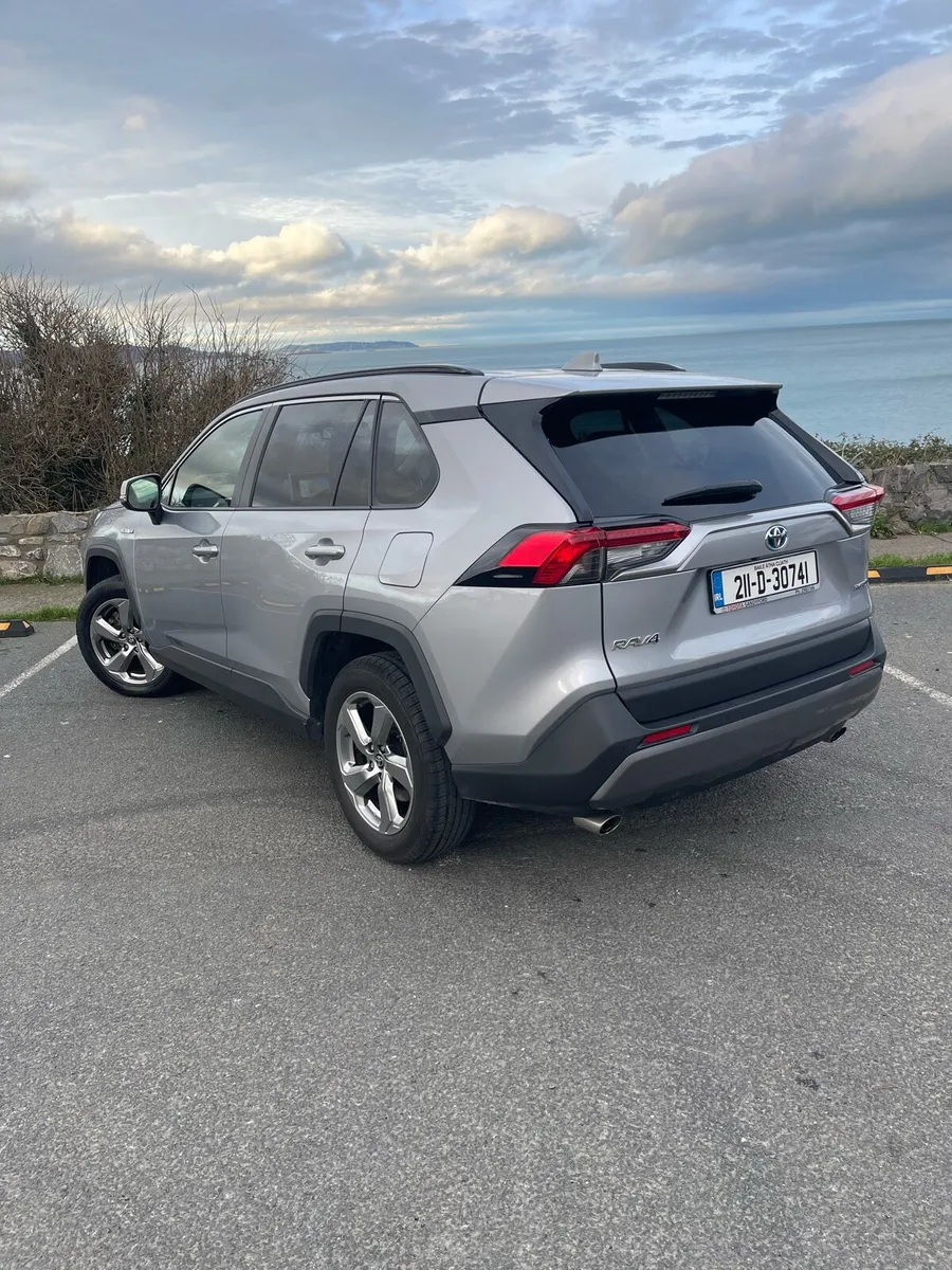 Toyota RAV4 Sol - Image 3