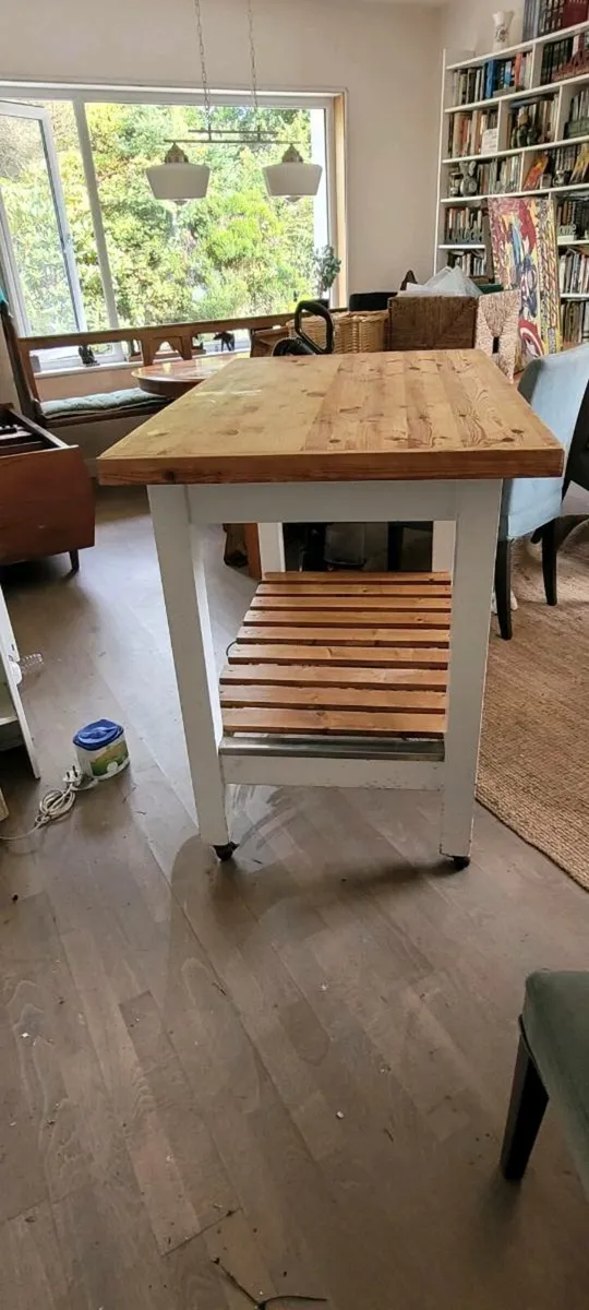 Butcher block Island. Solid wood on castors - Image 4