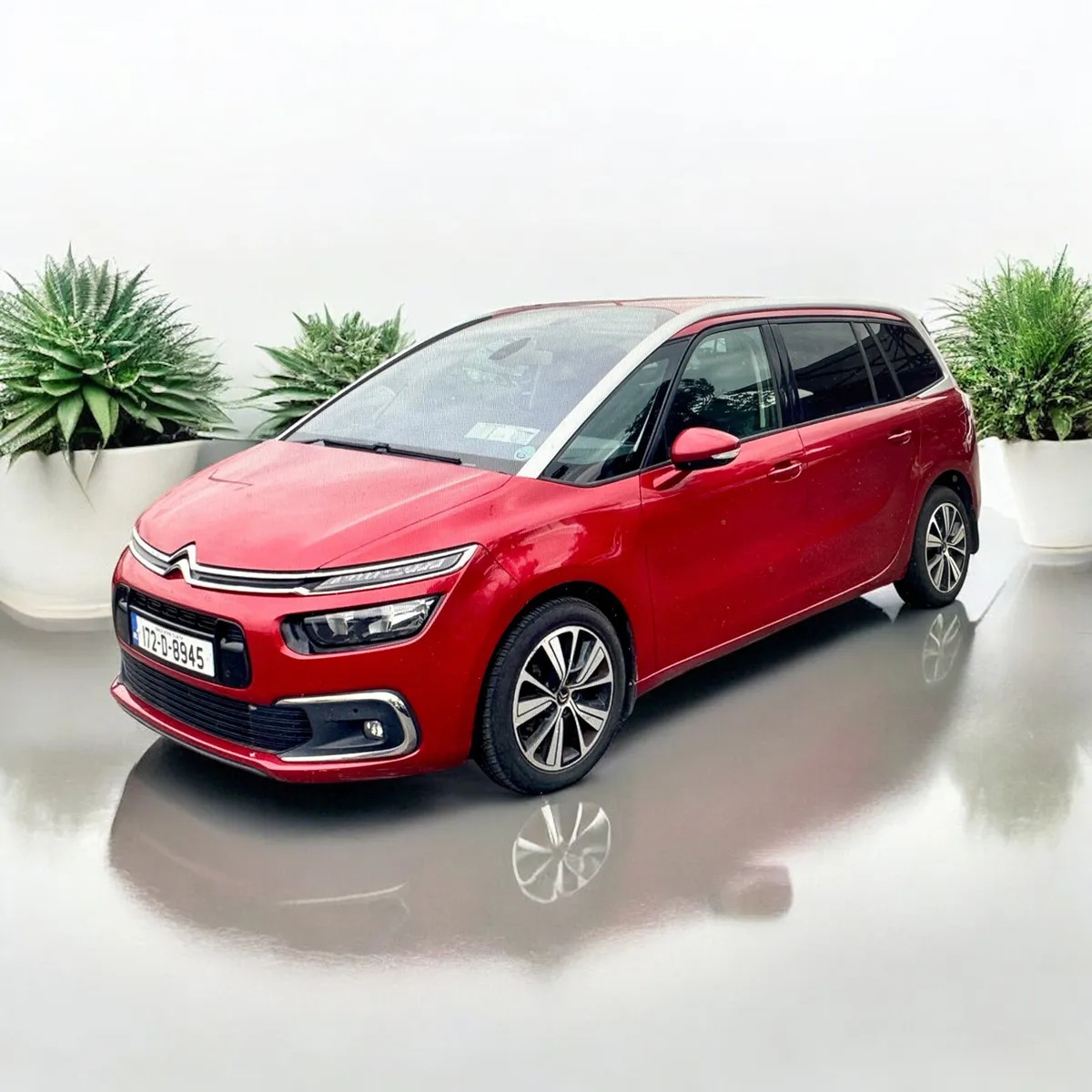 Citroen C4 Grand Picasso  7-Seat HDi   Automatic - Image 3