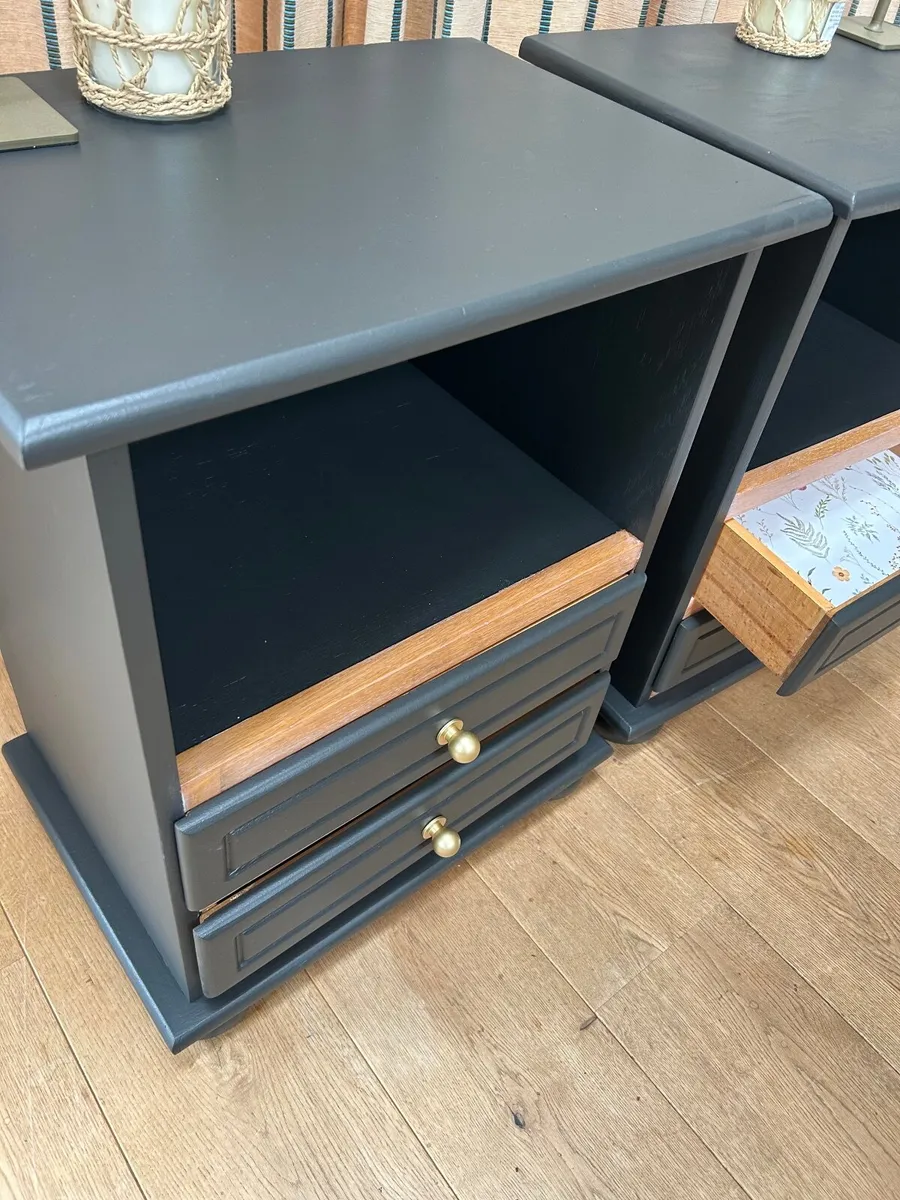 Lockers / side tables - Image 3