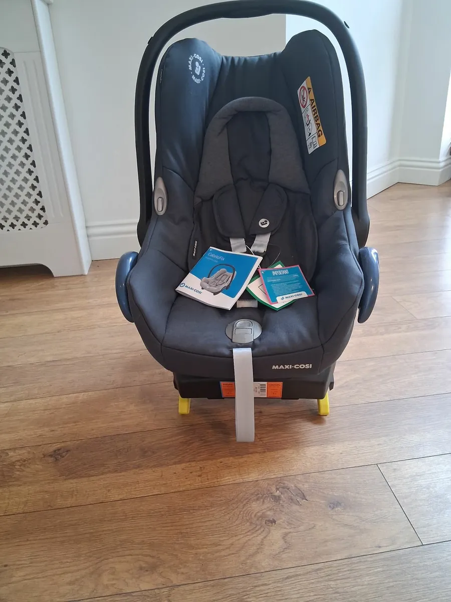 Baby Bundle – Pram, Buggy, Car Seats & more - Image 4