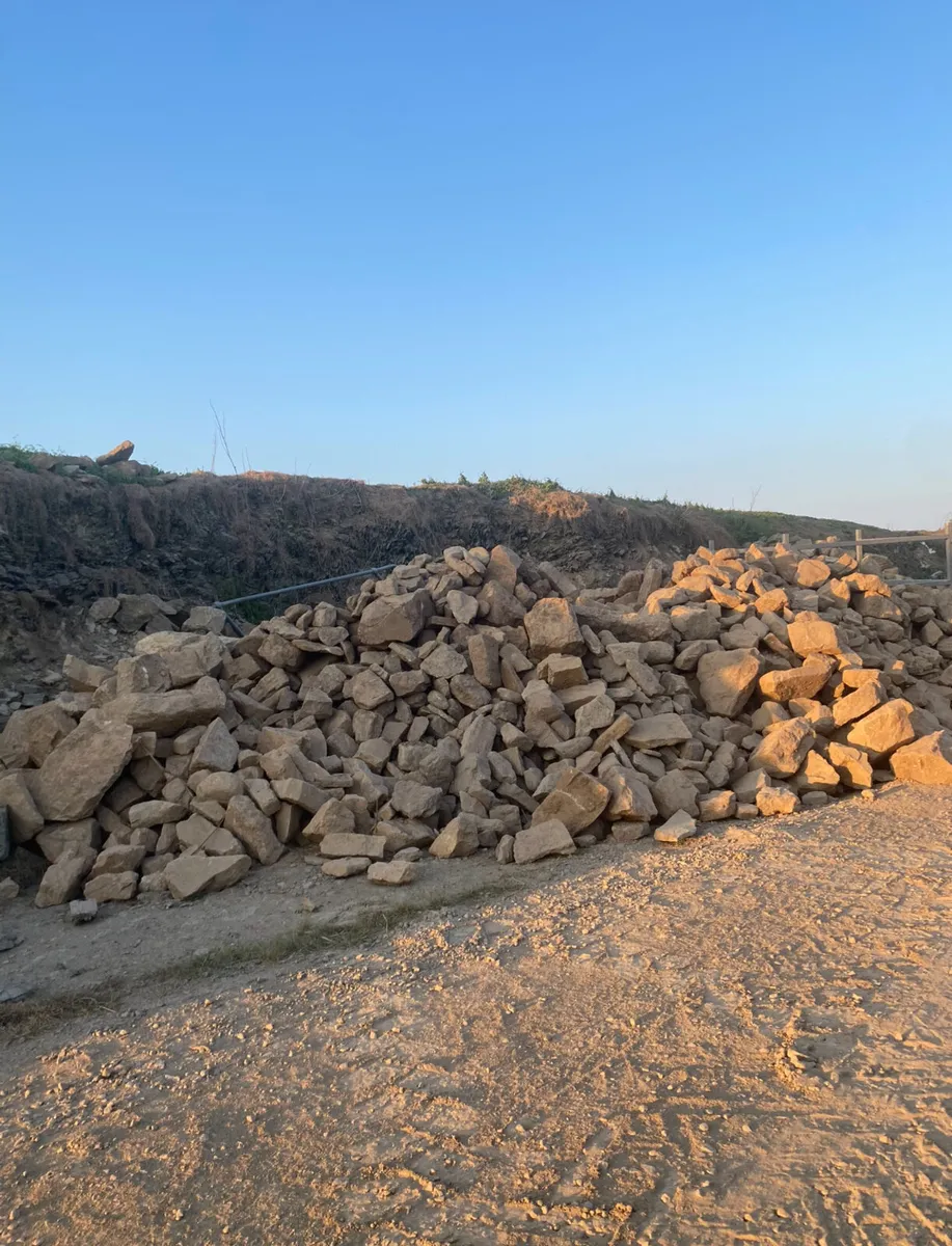 Field stone for sale - Image 3