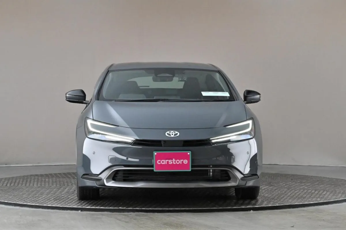Toyota Prius 1.8 Self Charging Hybrid  low Mileag - Image 2