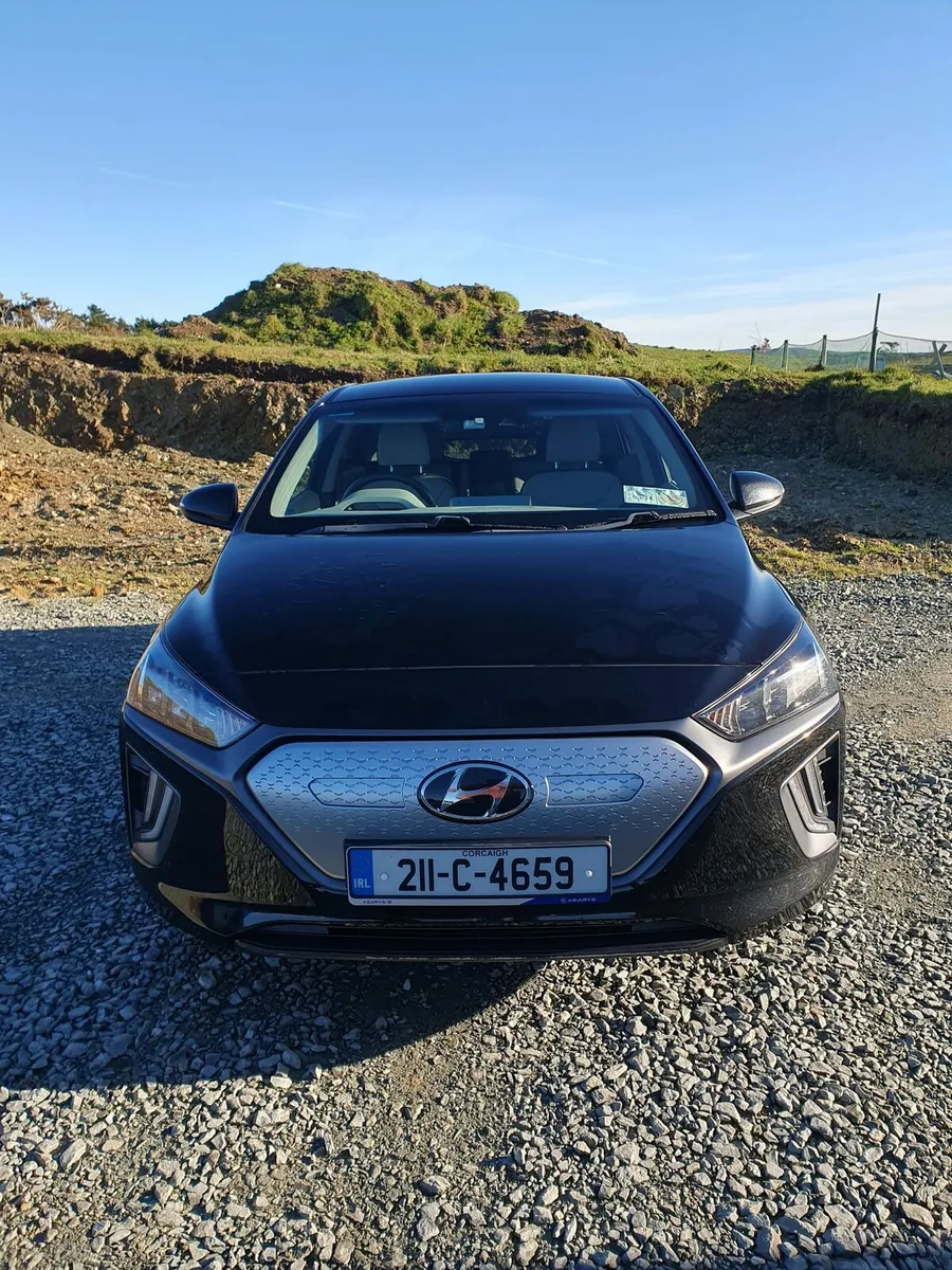Hyundai Ioniq 2021 Premium 38KWH - Image 2