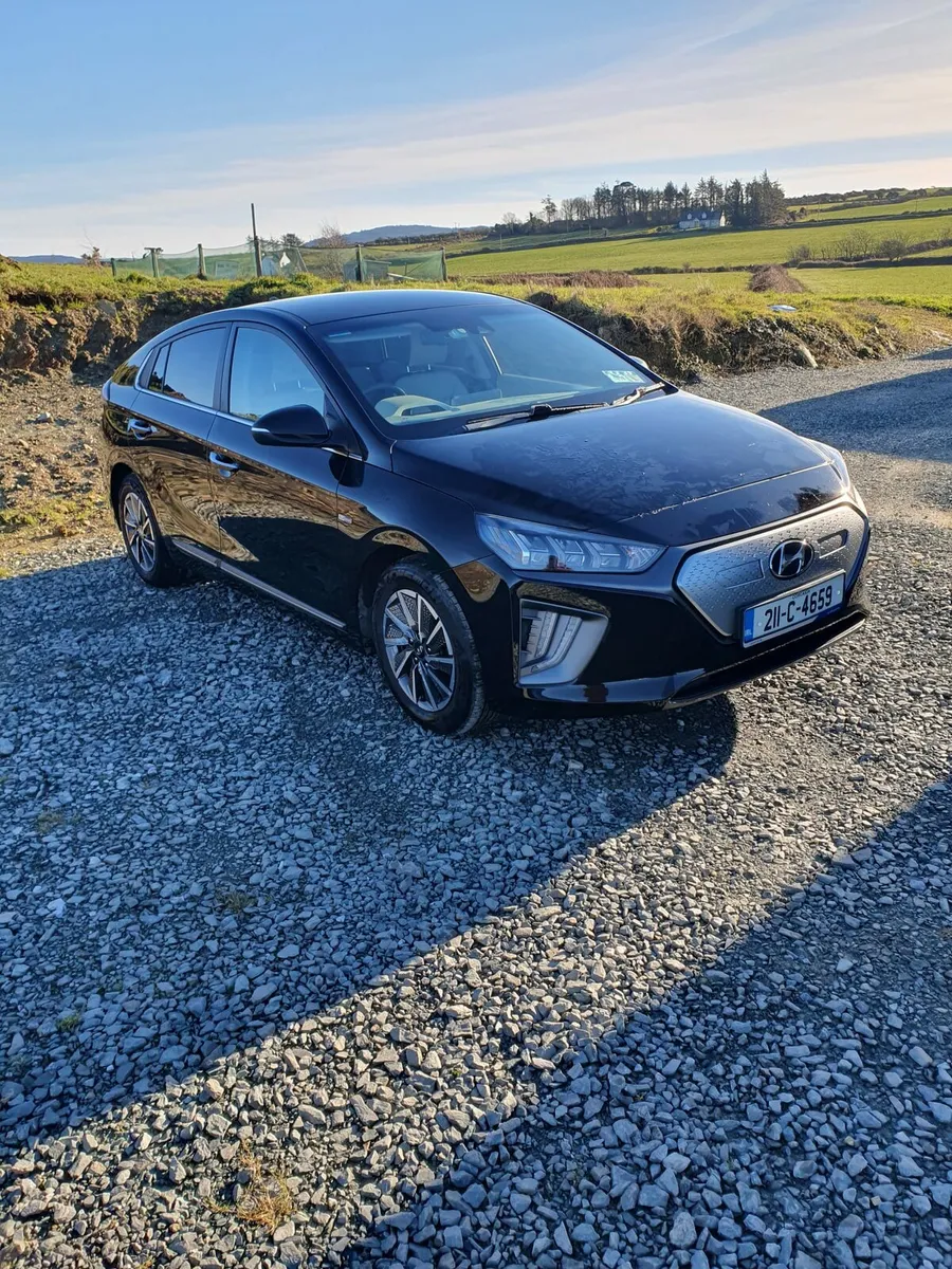 Hyundai Ioniq 2021 Premium 38KWH - Image 3