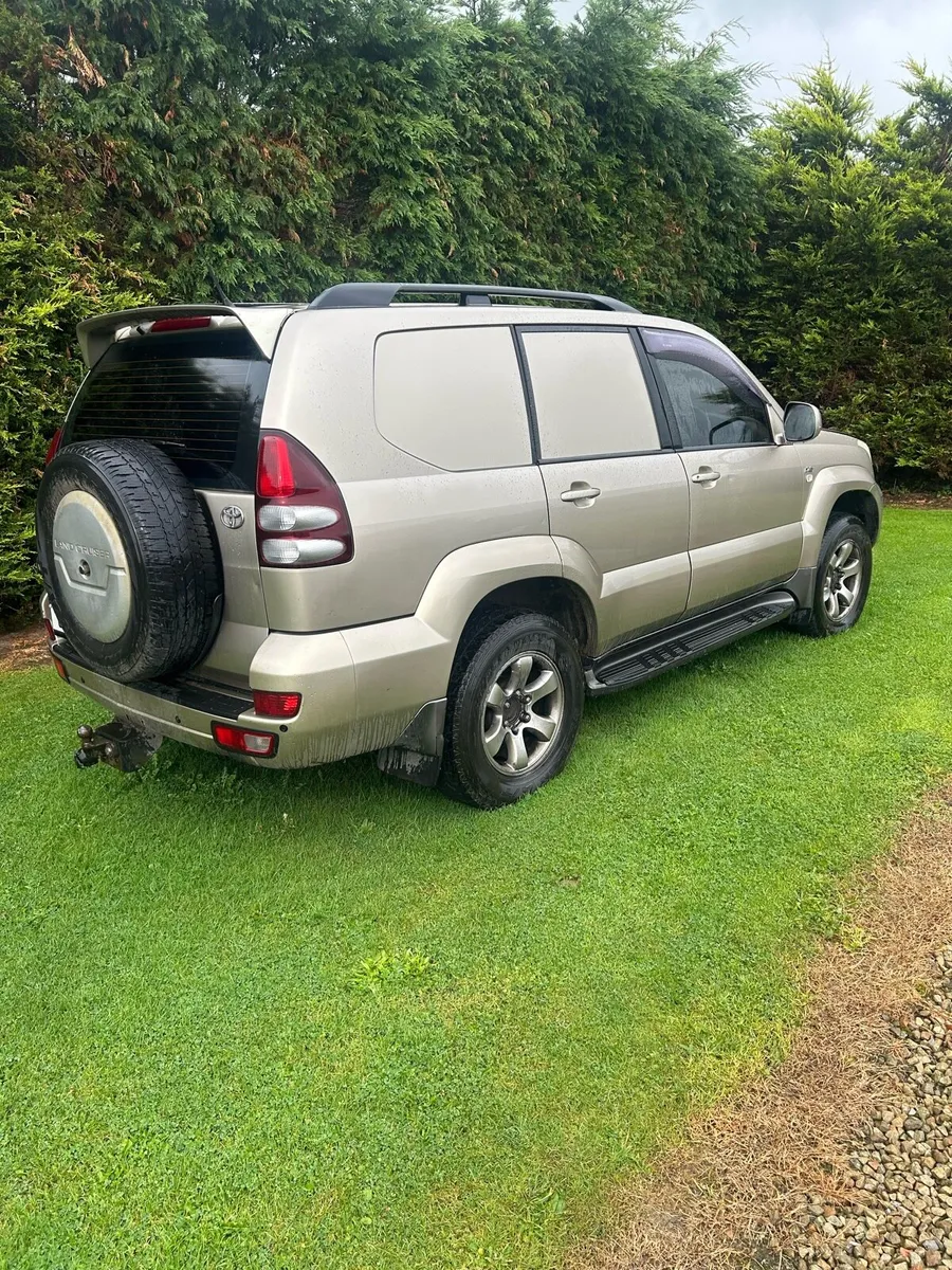 Toyota landcruiser for repair - Image 1