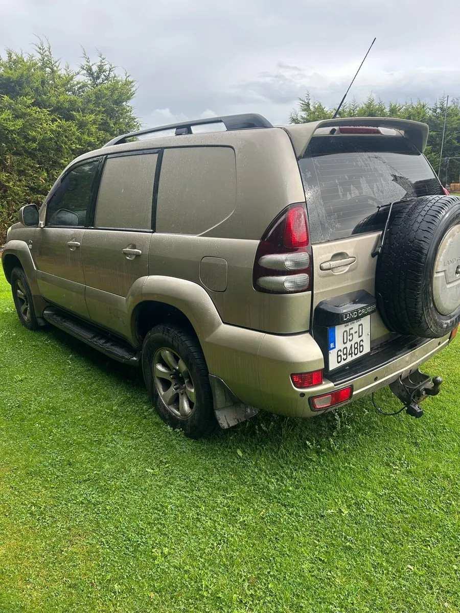 Toyota landcruiser for repair - Image 2