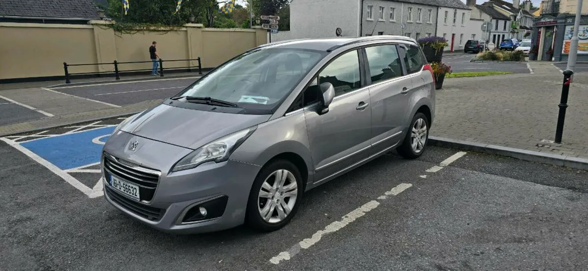 2016 Peugeot 5008 7 Seater 1.6HDi - Image 1
