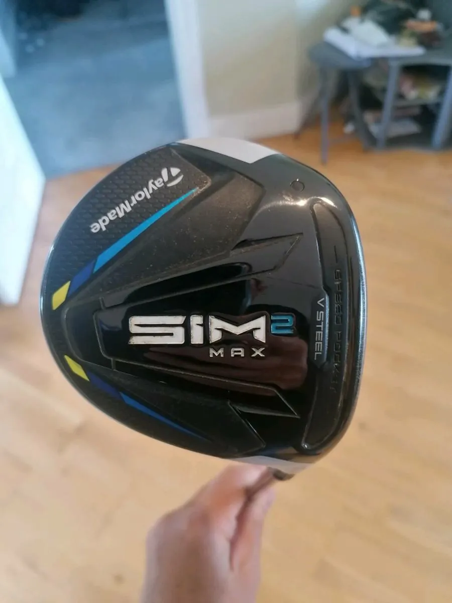 Taylormade sim 2. 3 wood - Image 1