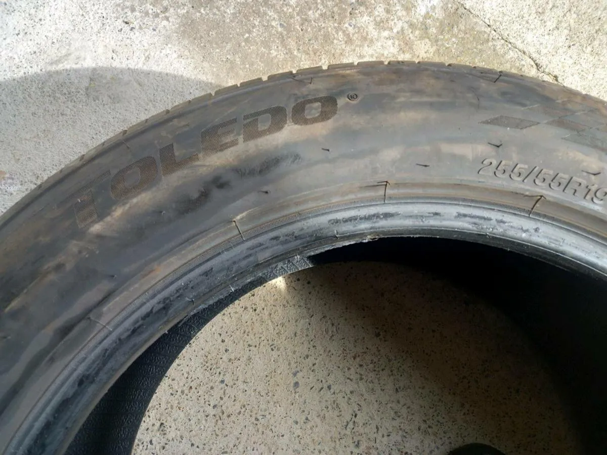 Tyres 255/55/R19 - Image 2
