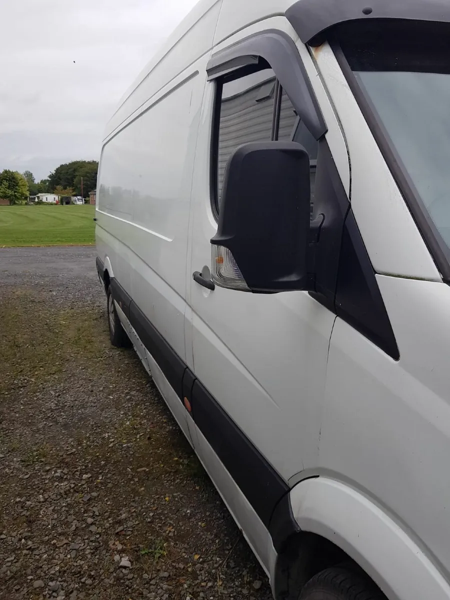 Mercedes camper - Image 2