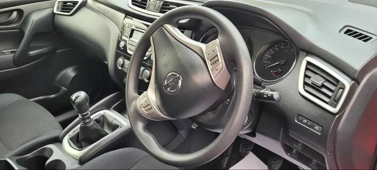 Nissan Qashqai 2015 - Image 4