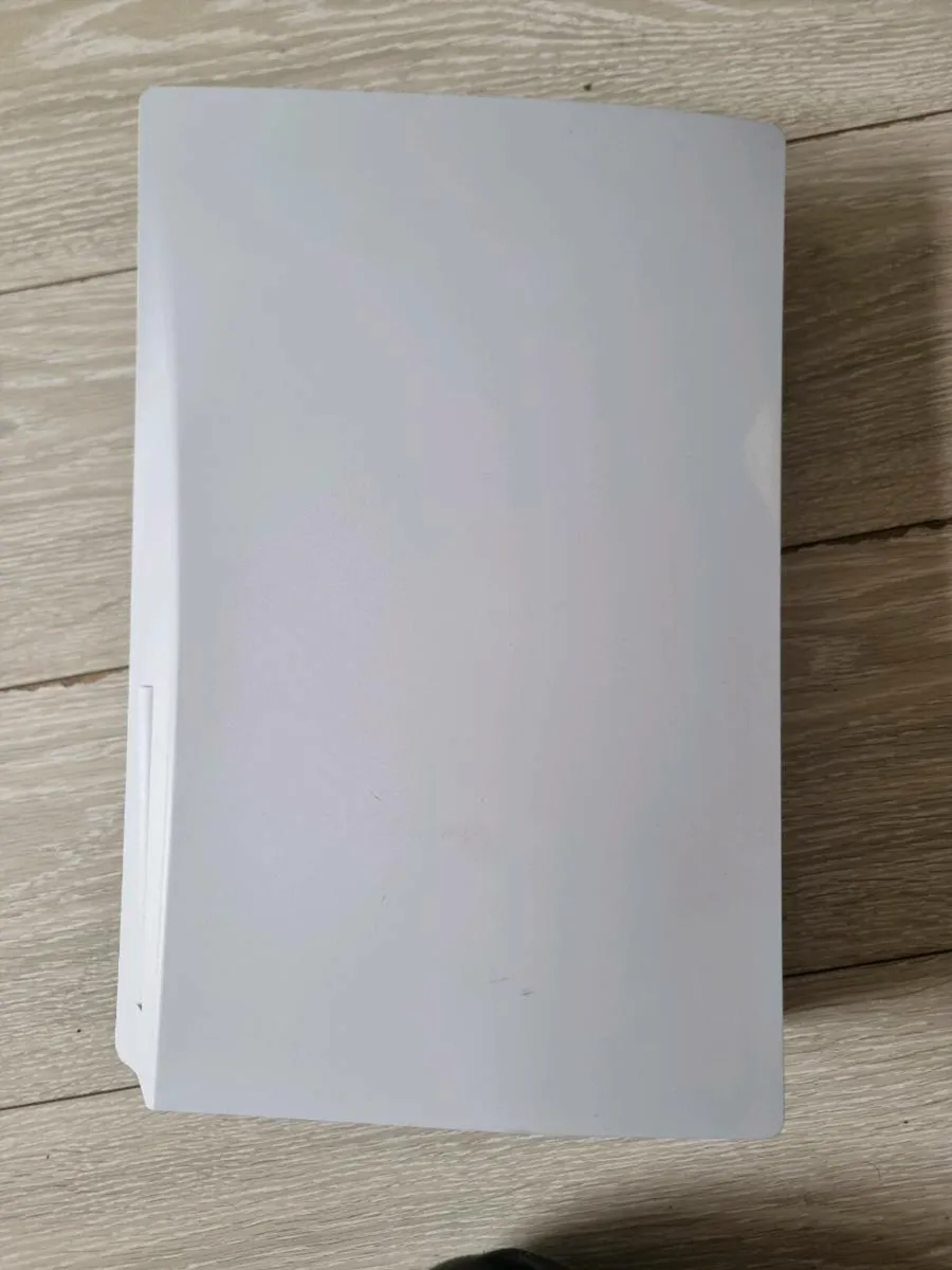 PS5 disk edition - Image 2
