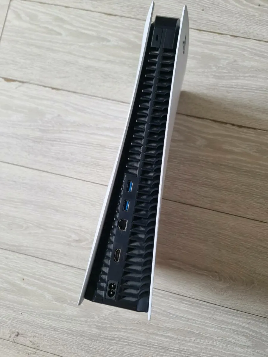 PS5 disk edition - Image 3