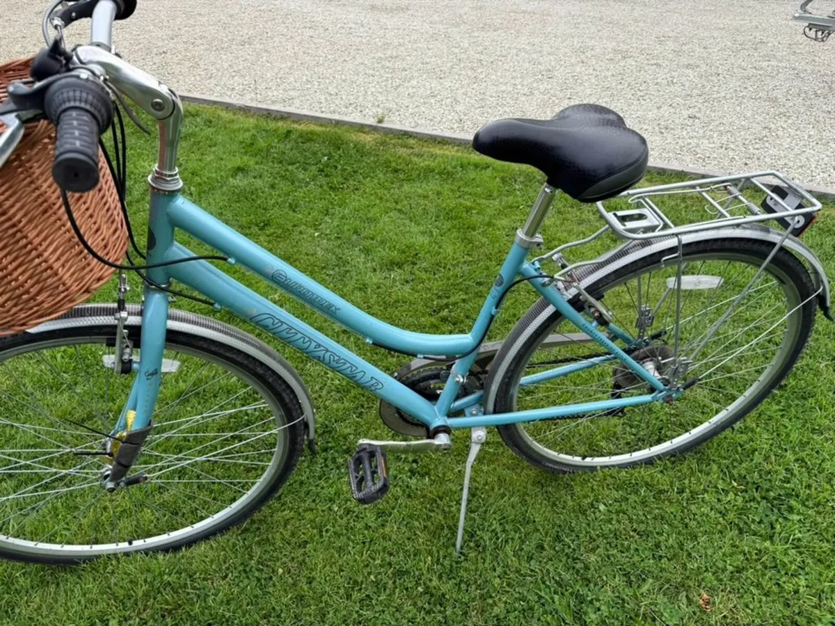 Women's City Bike with Basket - Image 2