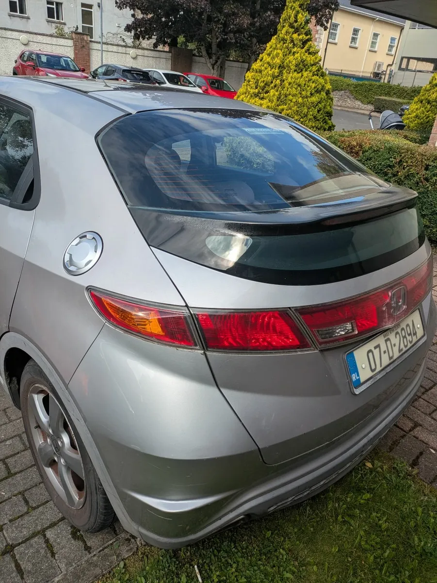 Honda Civic 2007 - Image 1