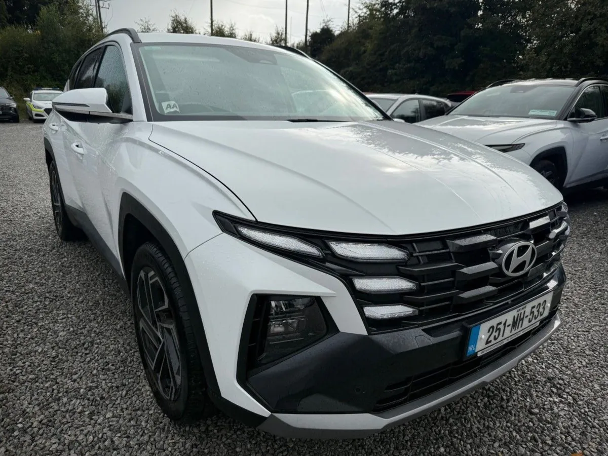 Hyundai Tucson Phev Executive  demo Sale - Image 1