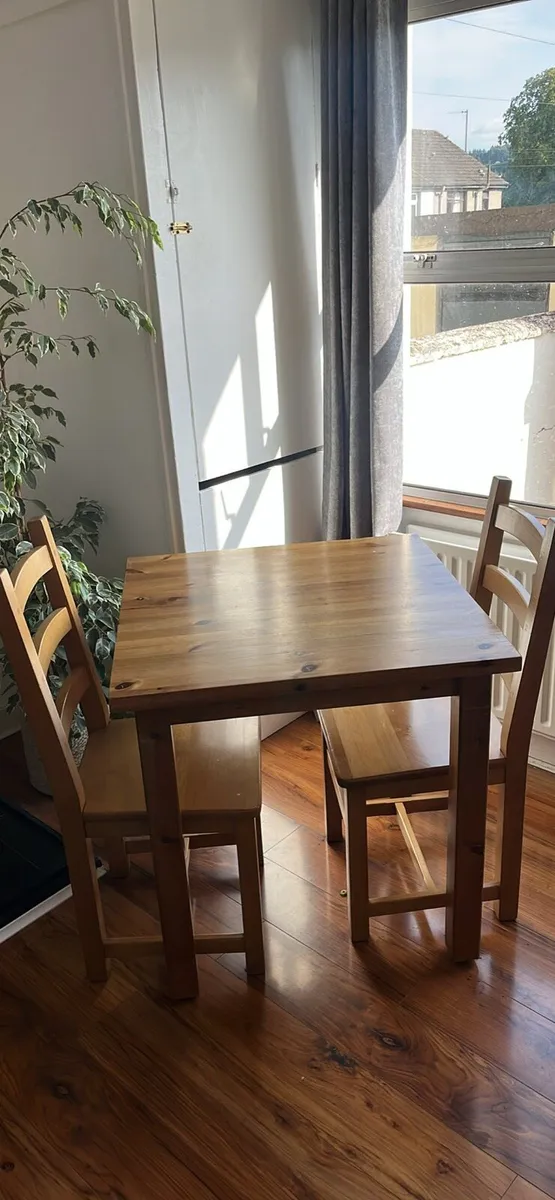 Solid wooden table & 3 chairs - Image 1