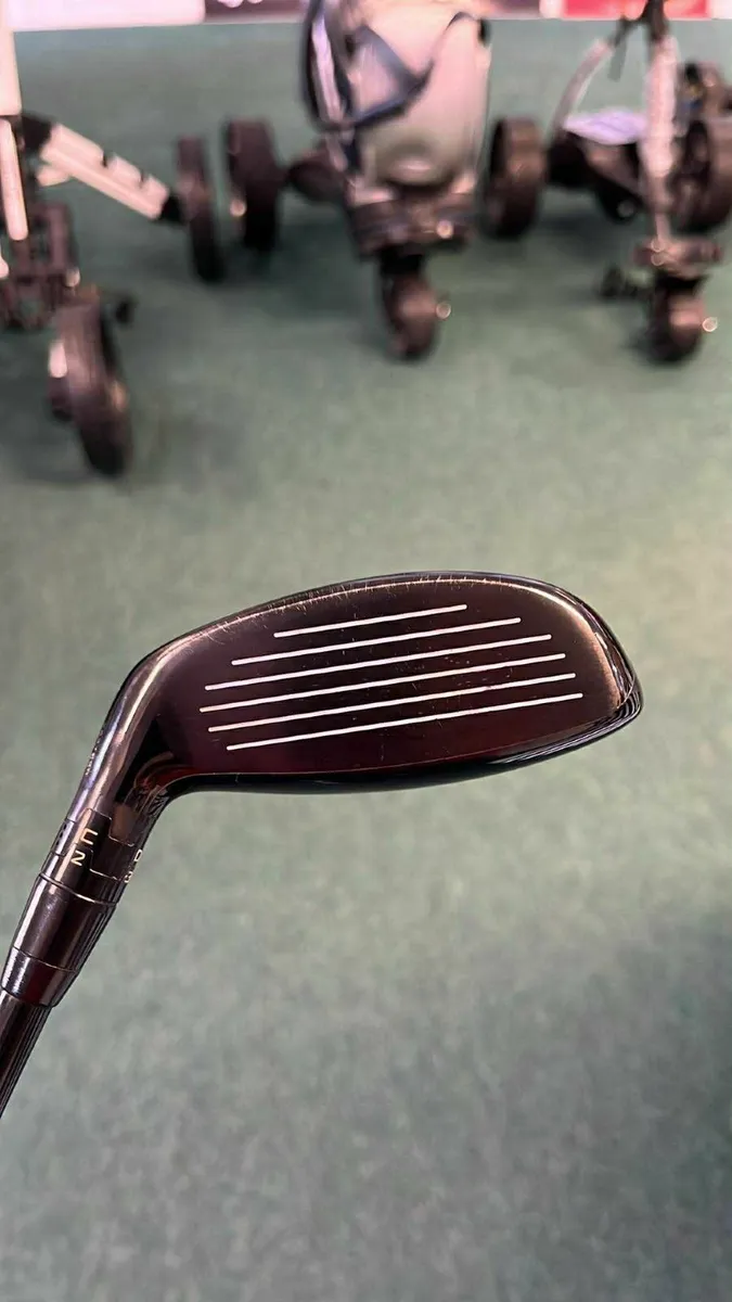 Titleist TSR2 3 (18') Project X Hzrdus 6.5 €175 - Image 2
