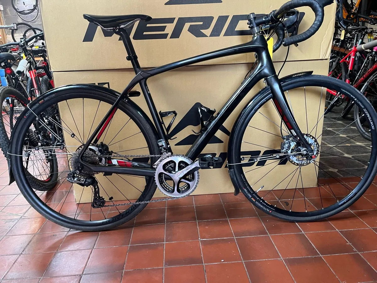 Trek Domane SL6 Di2 - Image 1