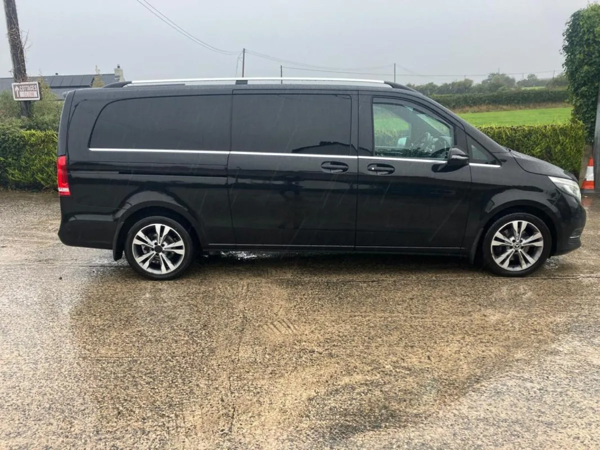 2019 Mercedes Benz V-Class **Online Auction** - Image 3