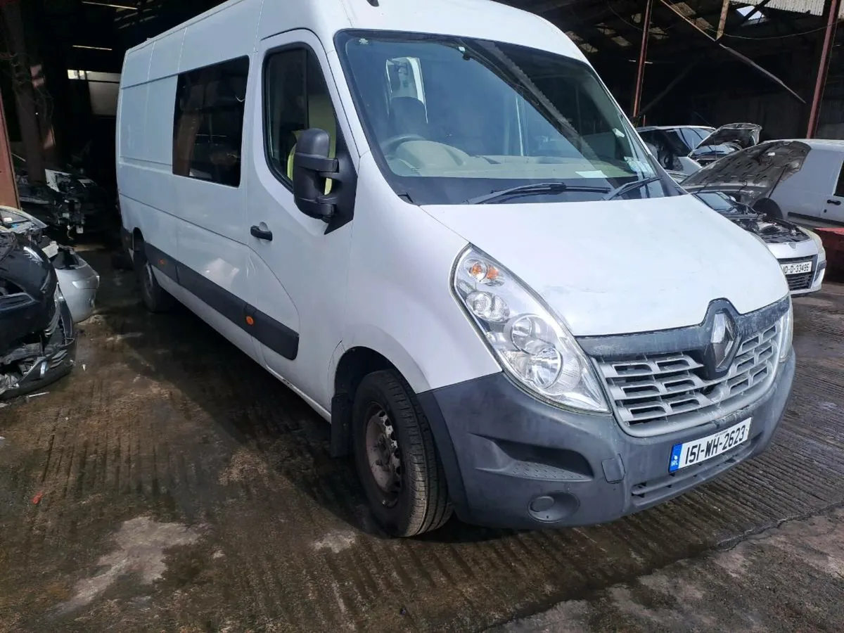 151 Renault Master 2.3 Breaking for parts - Image 1