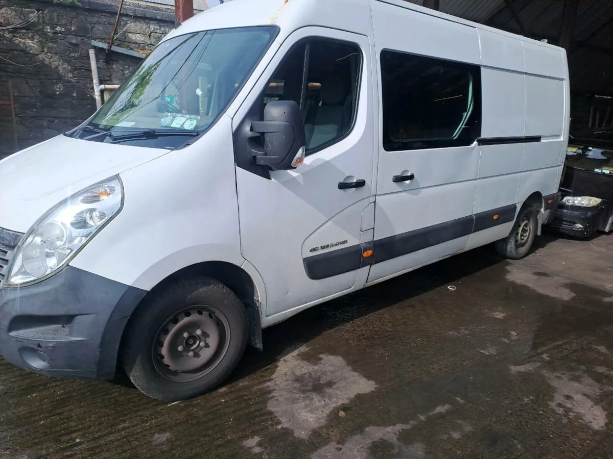 151 Renault Master 2.3 Breaking for parts - Image 2