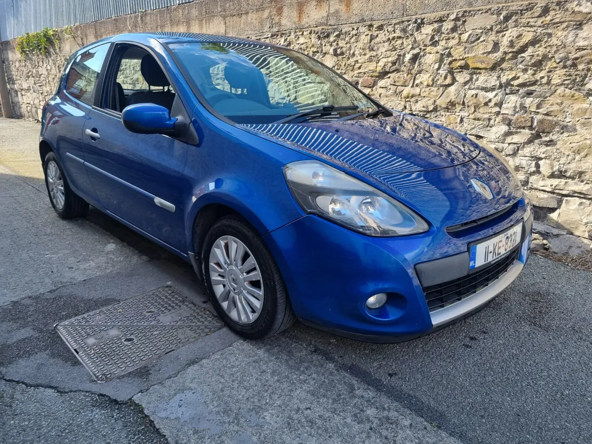 Renault Clio 2011 - Image 2