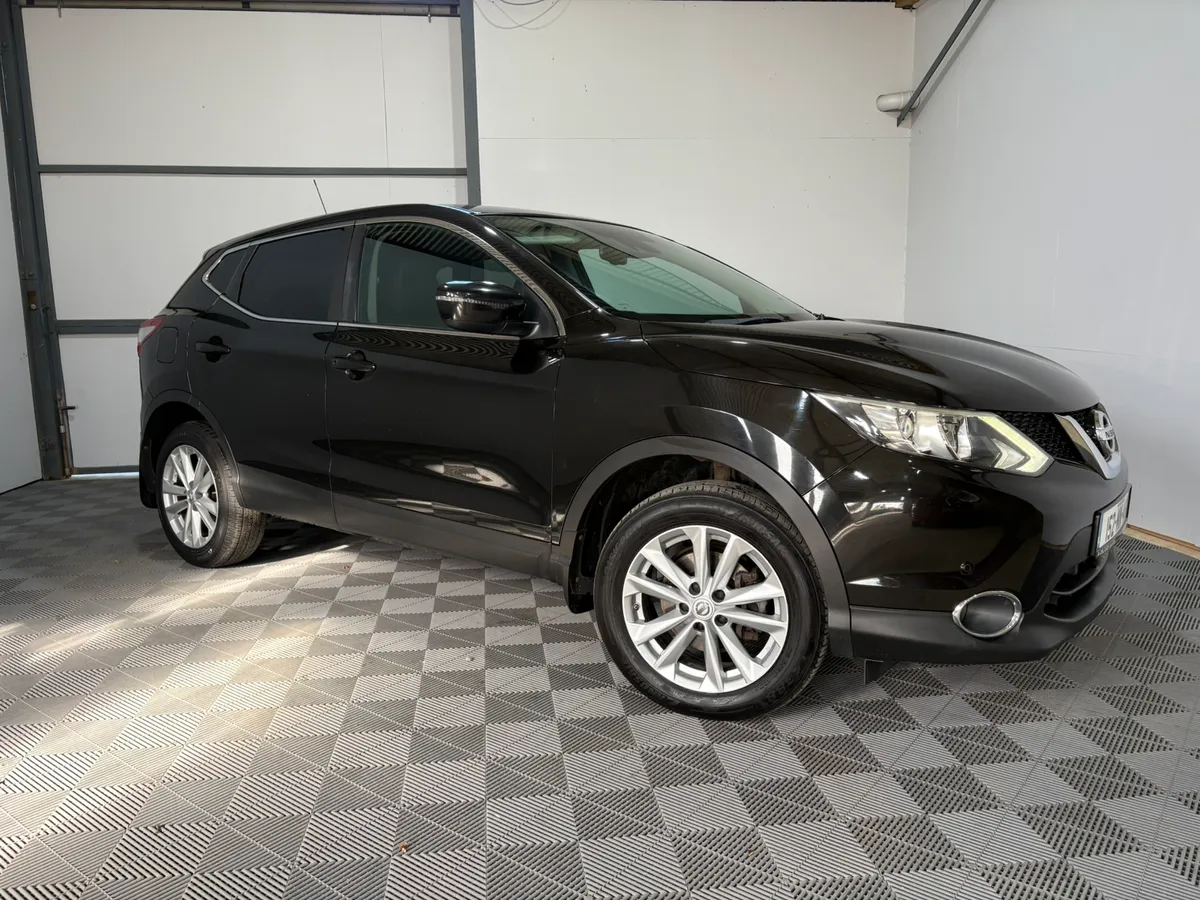 2015 Nissan Qashqai SV 1.5 DSL Manual - Image 1